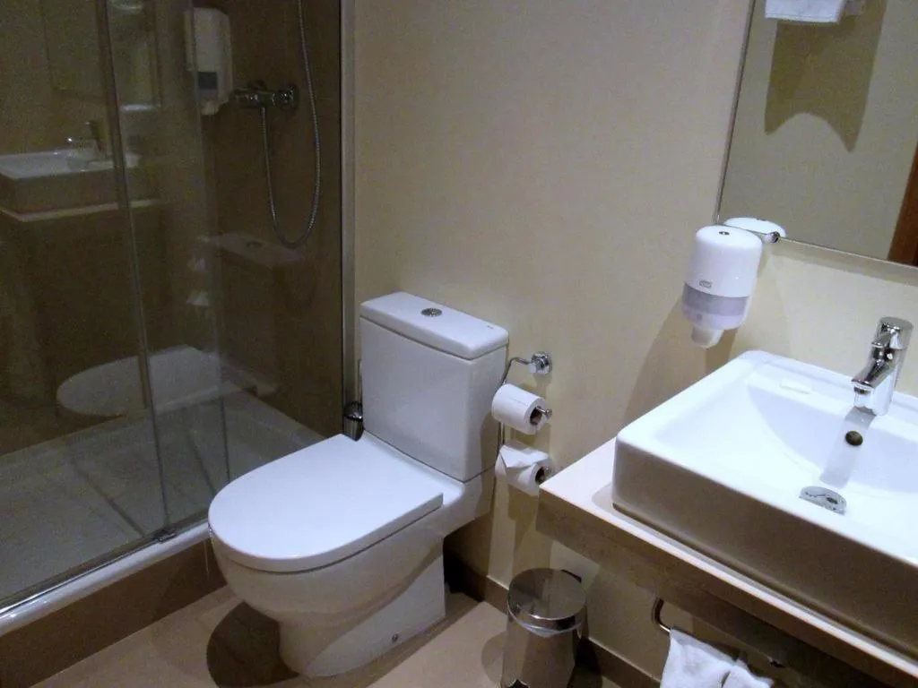 DOUBLE BASIC Room, Hotel Principe Lisboa, Lisbon