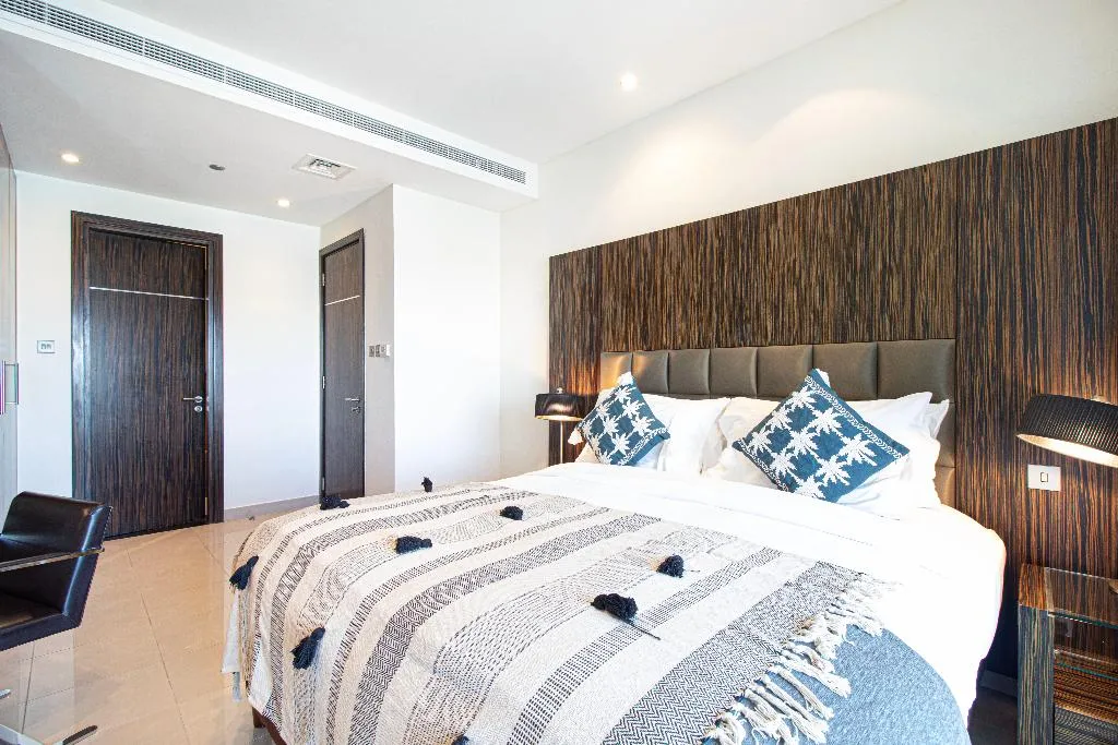 APARTMENT ONE BEDROOM WITH VIEWS Room, Songs Of The Lake By Lagom In Bonnington Tower, Dubai