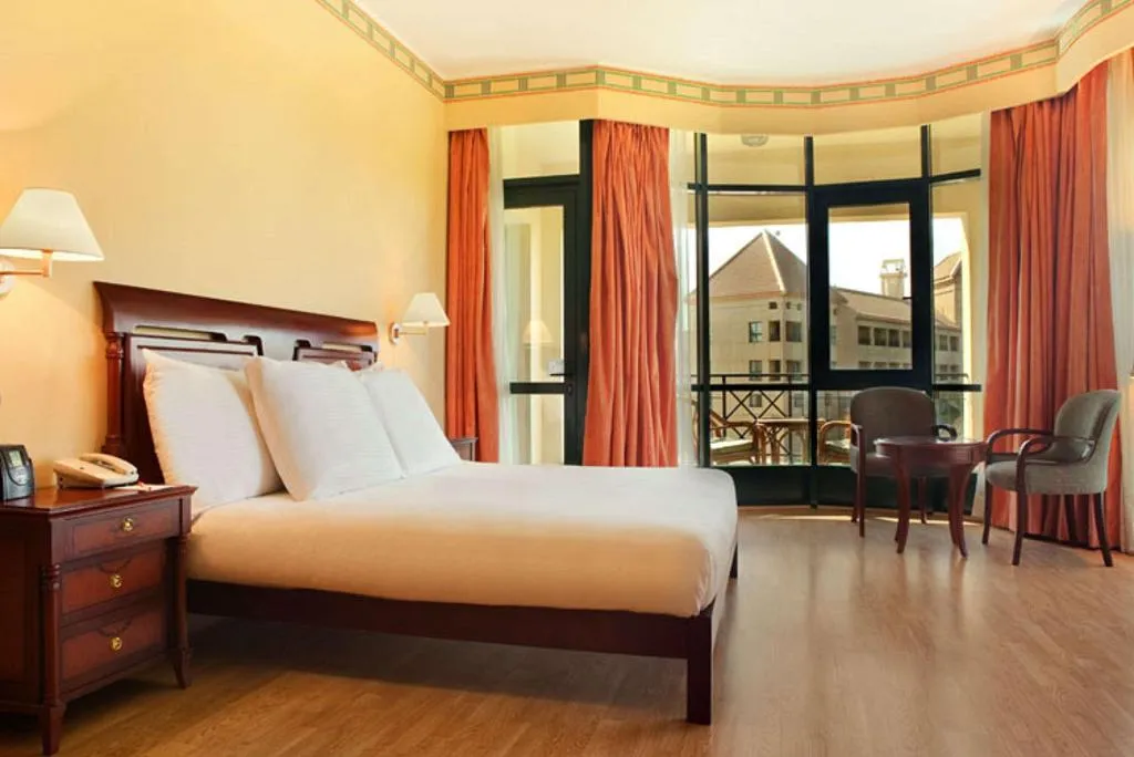 Room, Hilton Pyramids Golf, Cairo