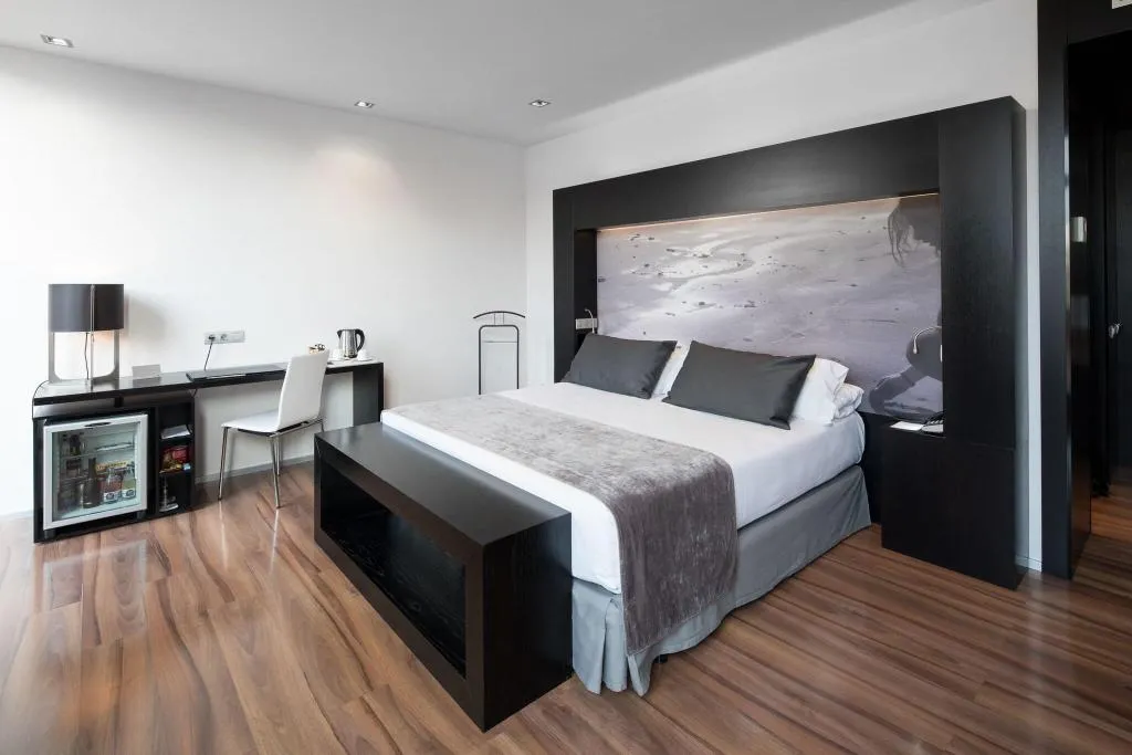 DOUBLE WITH PRIVATE POOL Room, Catalonia Catedral, Barcelona