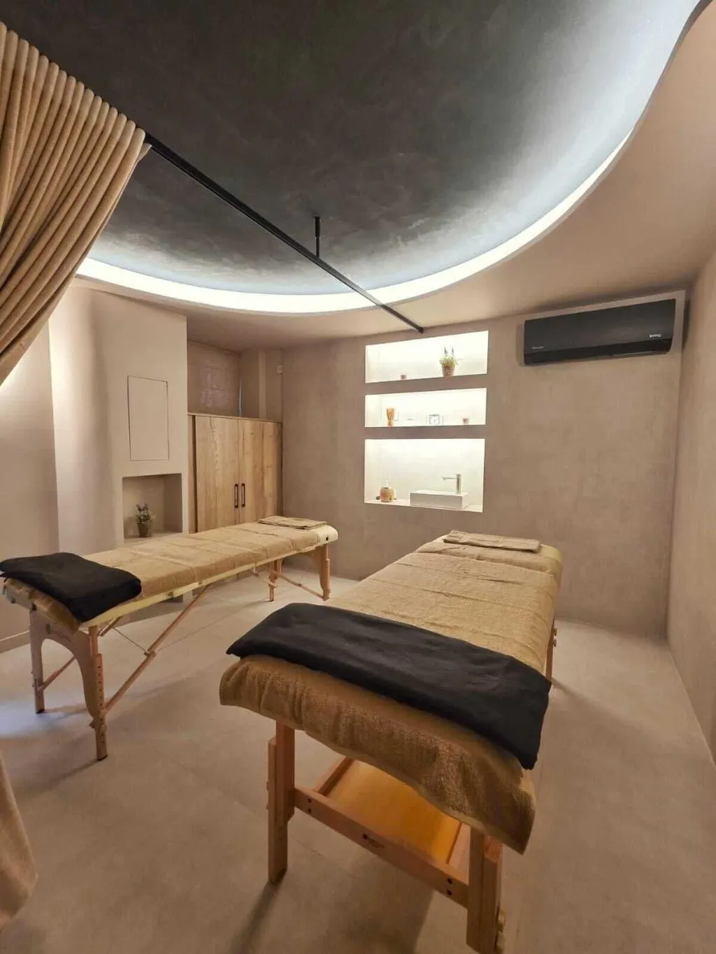 Sports and Entertainment, Medley Conceptual Living & Spa, Athens