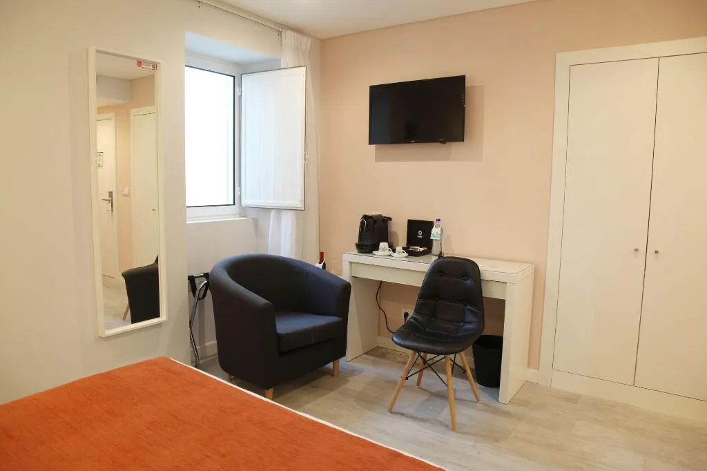 Room, Rio Art Hotel, Lisbon