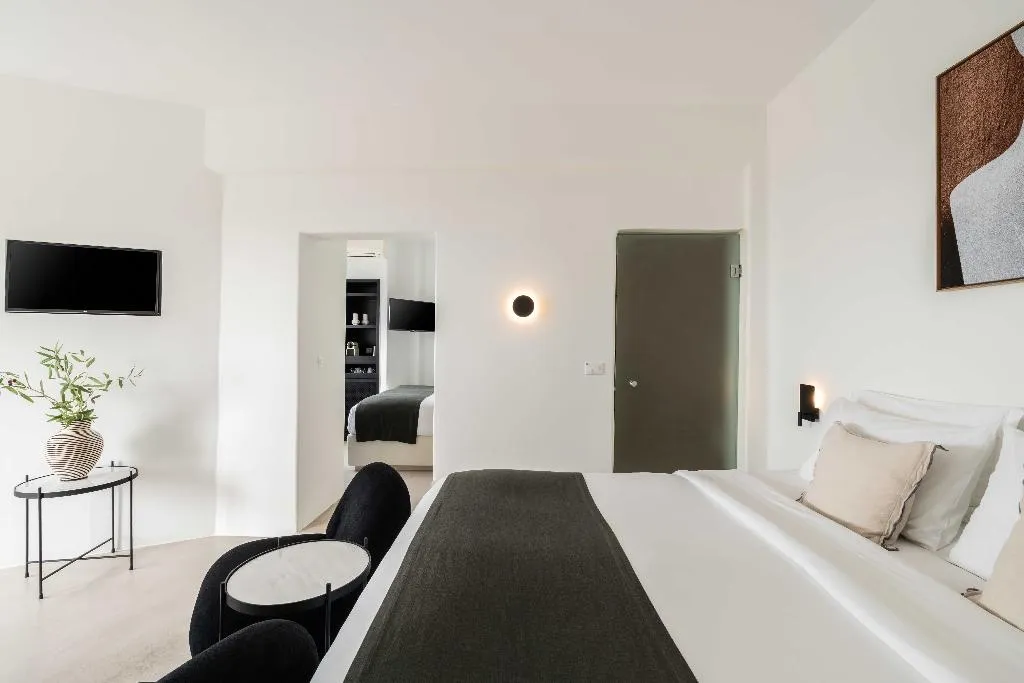 SUITE WITH PRIVATE POOL Room, Rocabella Santorini Hotel & Spa, Santorini
