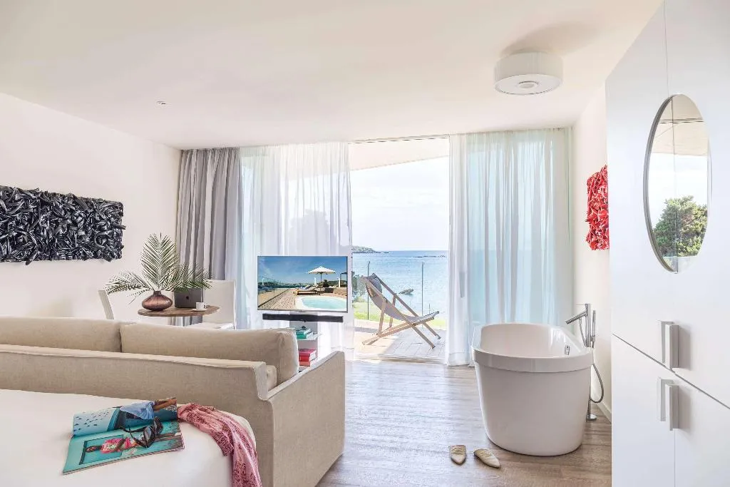 JUNIOR SUITE SEA VIEW Room, ME Ibiza, Ibiza