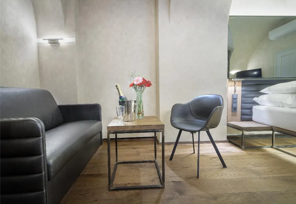 Double or Twin STANDARD Room, Hotel Waldstein, Prague