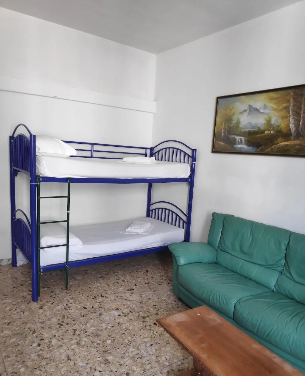 Room, Two Ducks Hostel, Naples