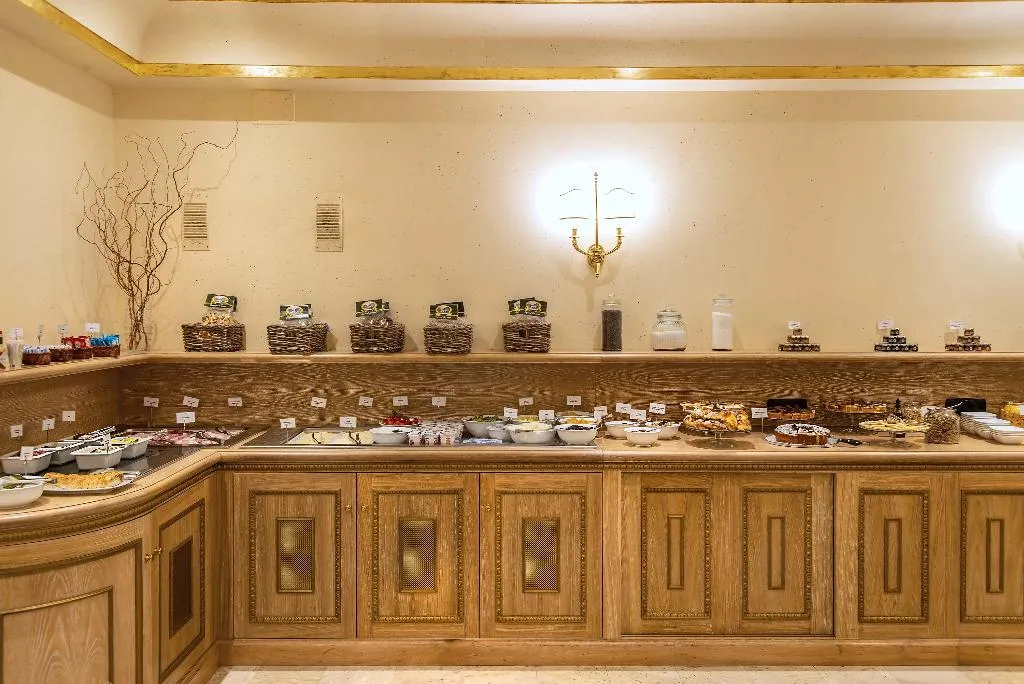 Restaurant, River Palace Hotel, Rome