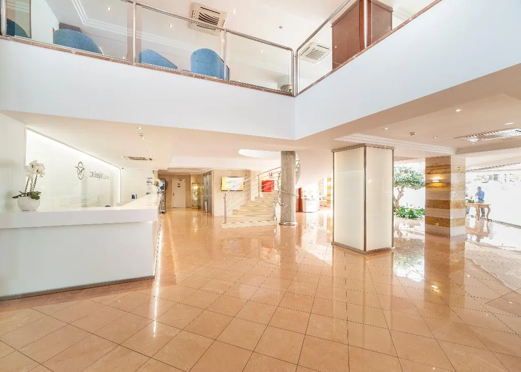Lobby, Globales Samoa, Majorca