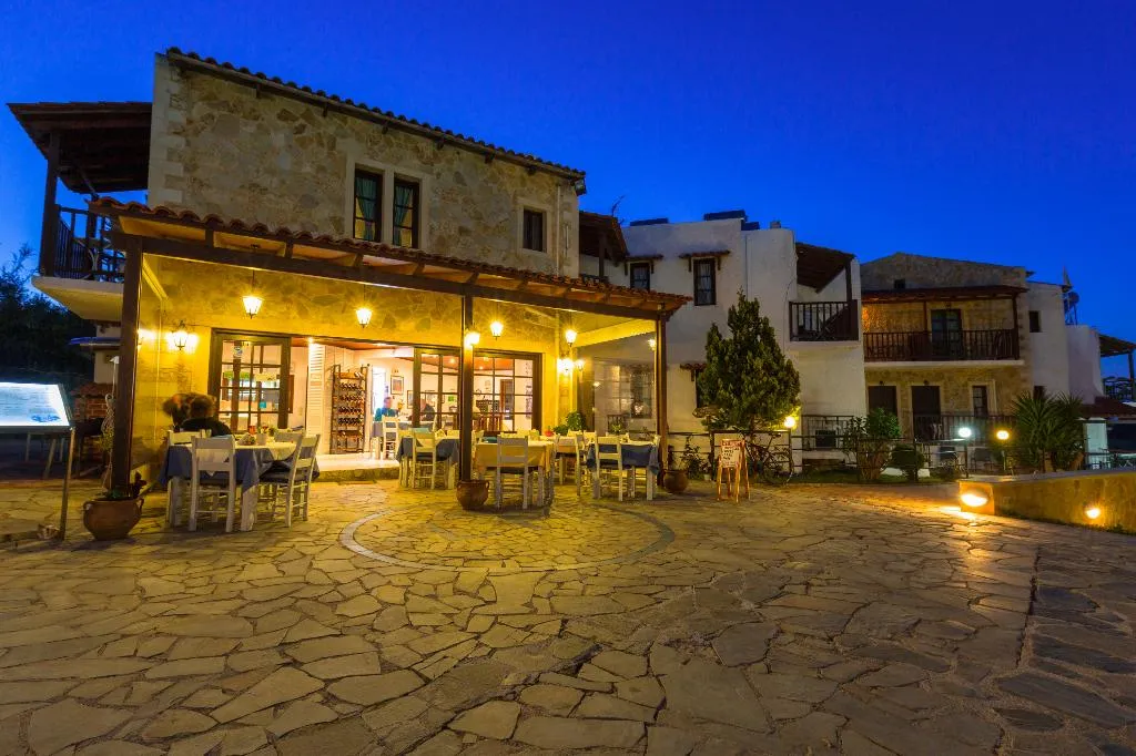 Restaurant, Ledra Maleme, Crete