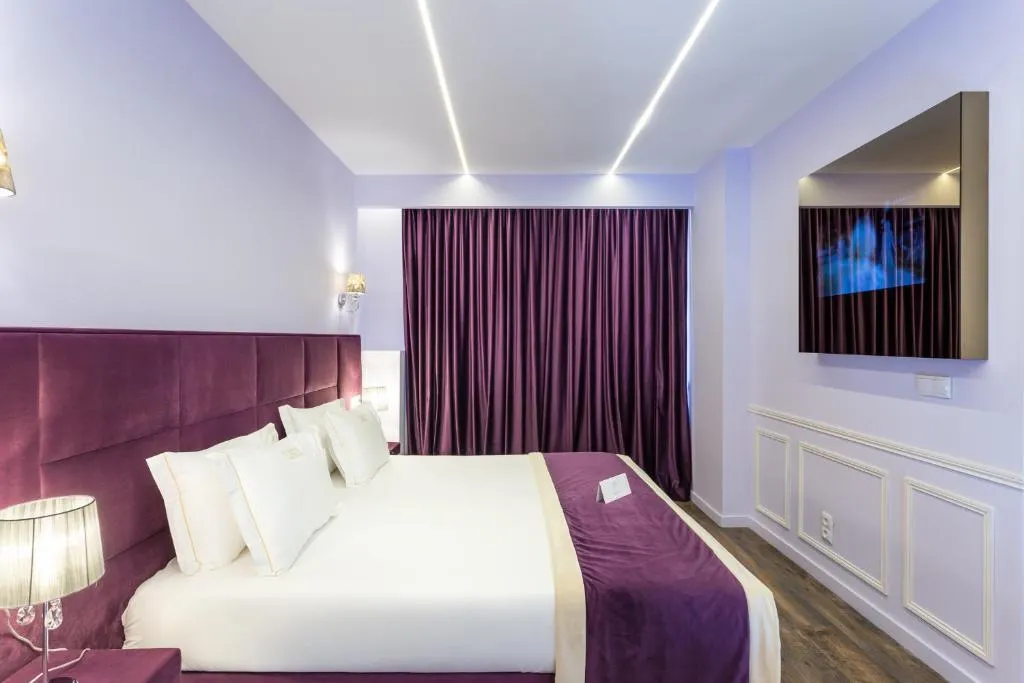 JUNIOR SUITE CAPACITY 3 Room, Rubens Hotels & Spa, Porto
