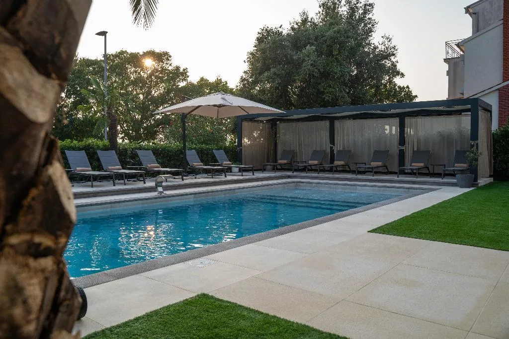 Pool, Residence Vaal, Istria