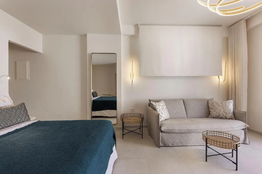Room, La Madeleine Oia, Santorini