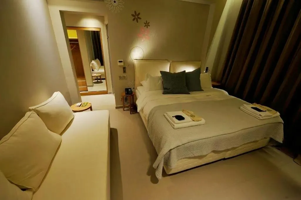 SINGLE SUPERIOR Room, Coco-Mat Hotel Nafsika, Athens