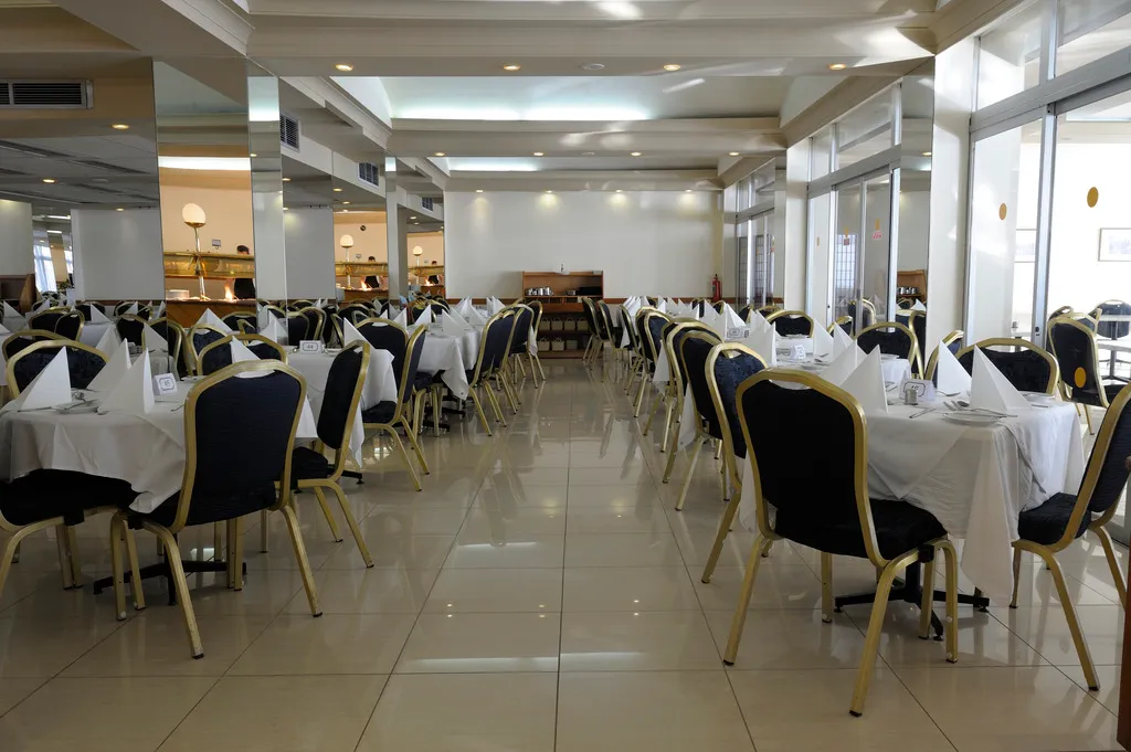 Restaurant, Oriana Hotel, Malta