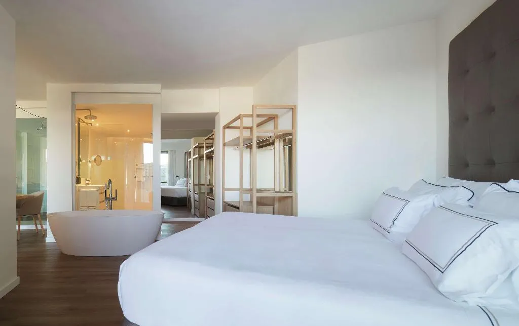 Room GRAND Room, Melia Palma Marina, Majorca