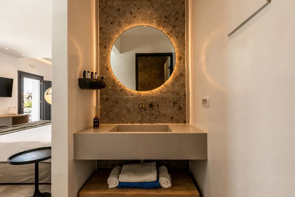 JUNIOR SUITE LUXURY Room, Vineyard Exclusive Suites, Santorini