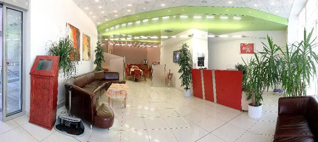 Lobby, Olympik Artemis, Prague