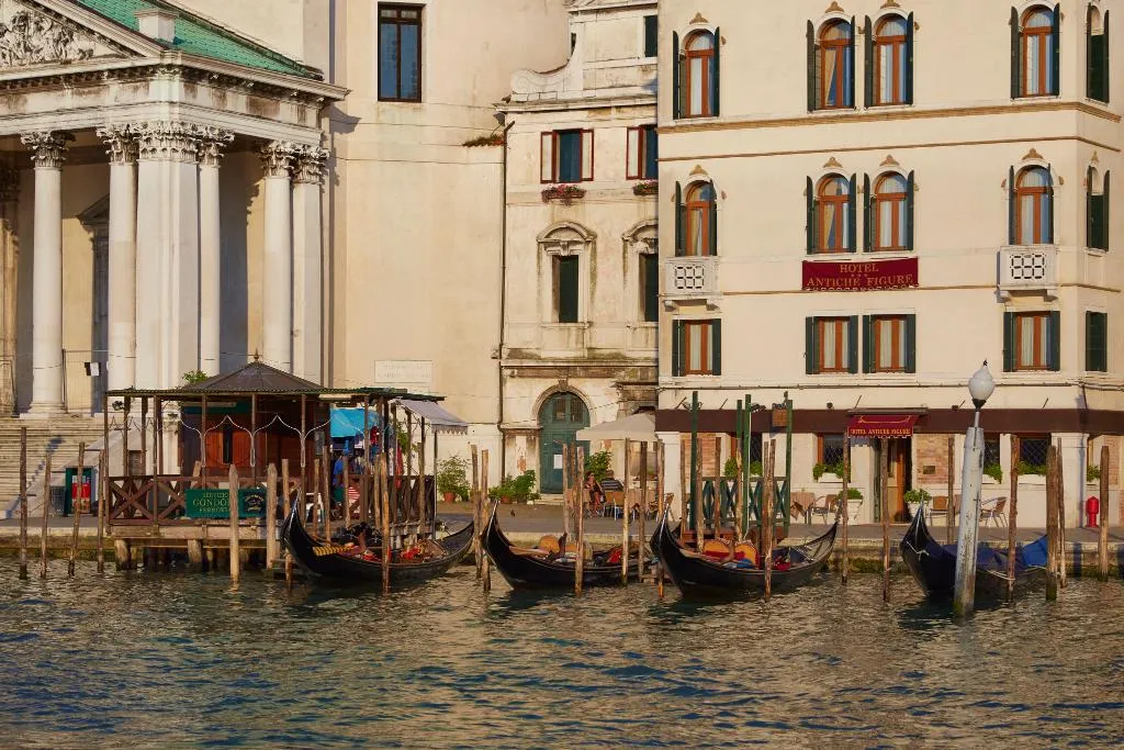 General view, Antiche Figure, Venice