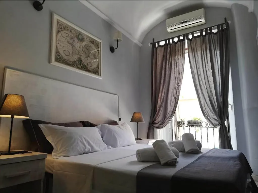 Room, Relais Indipendenza, Naples