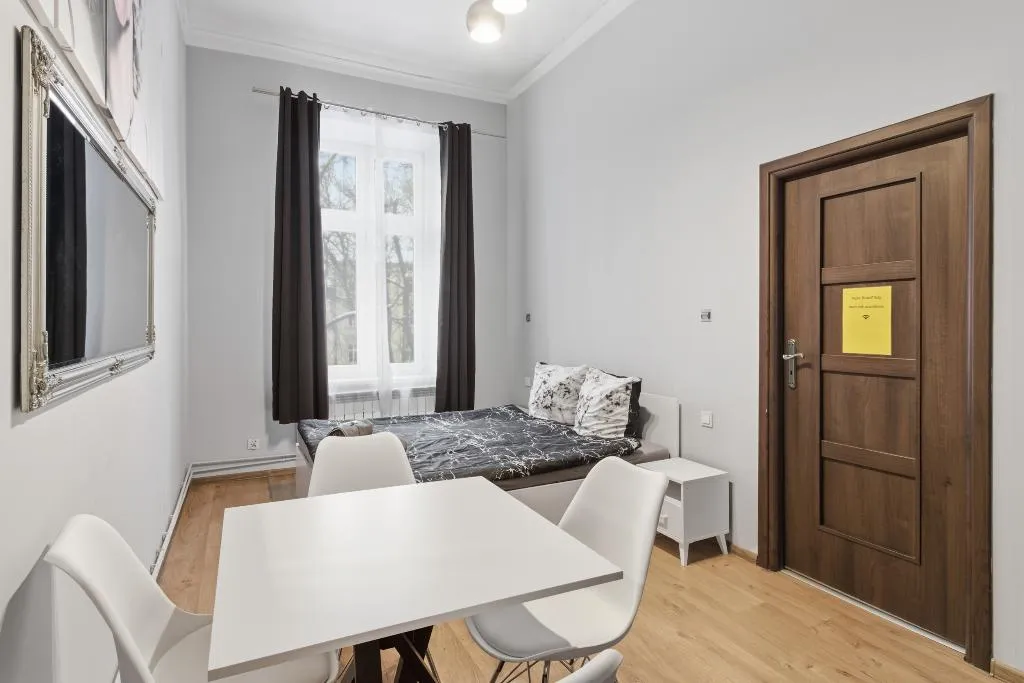 Room, 70s Guest room, Krakow