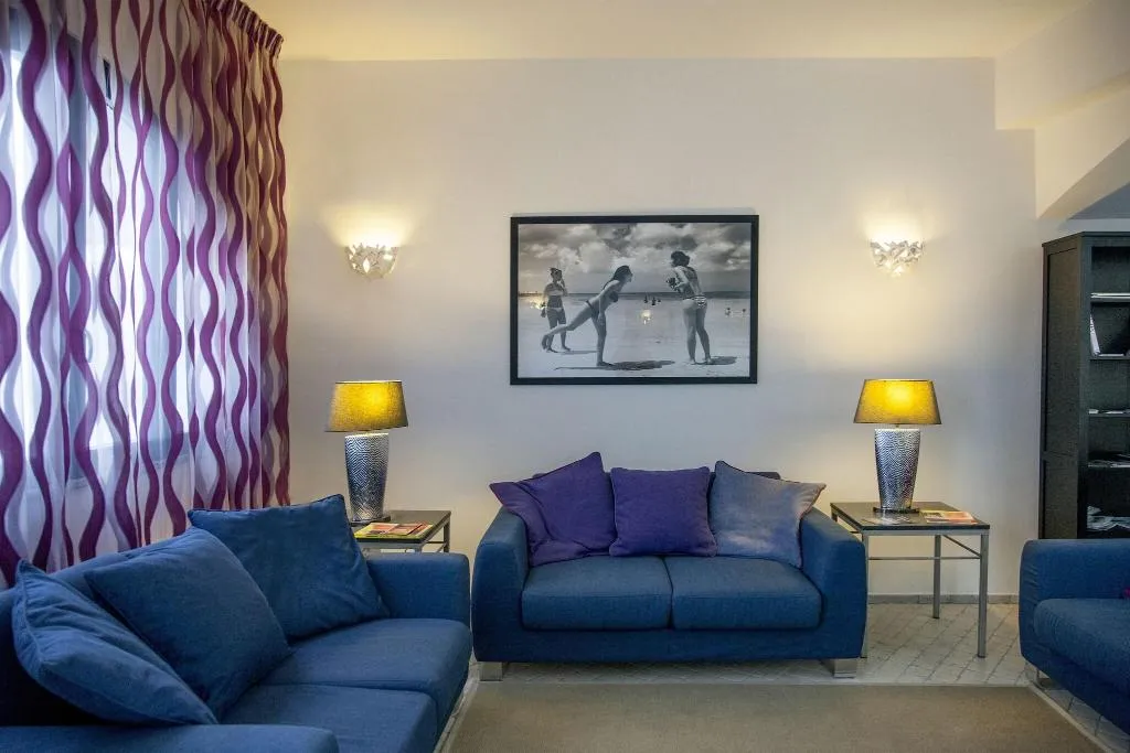 Lobby, Cutimare, Catania