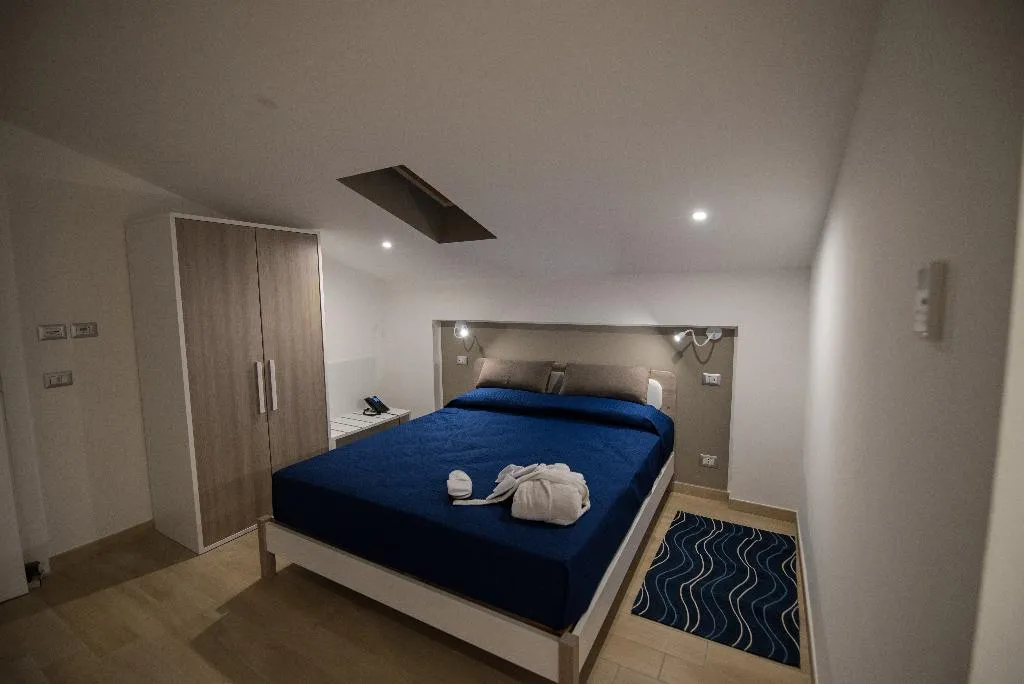 JUNIOR SUITE SEA VIEW Room, Karma Resort, Catania