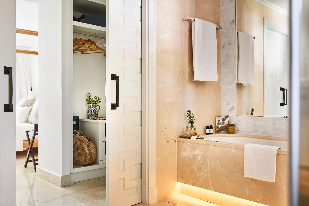 SUITE DELUXE Room, Marbella Club Hotel, Costa Del Sol