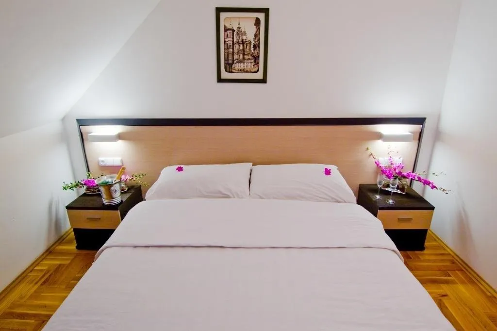 Room, Praga 1, Prague