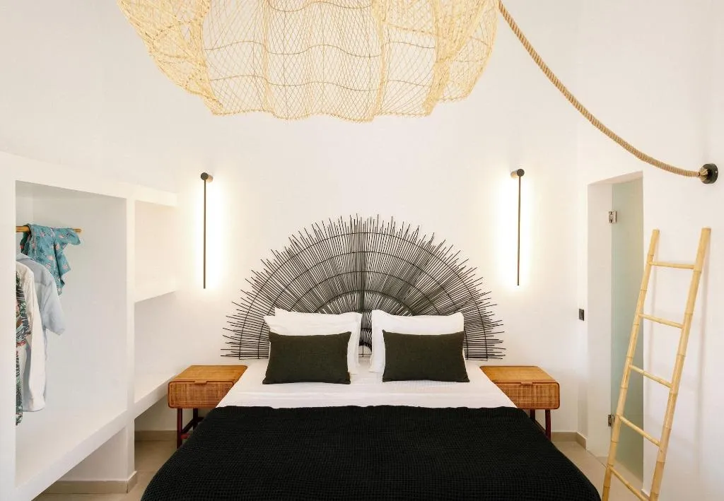 Room, Gazelle Living, Santorini