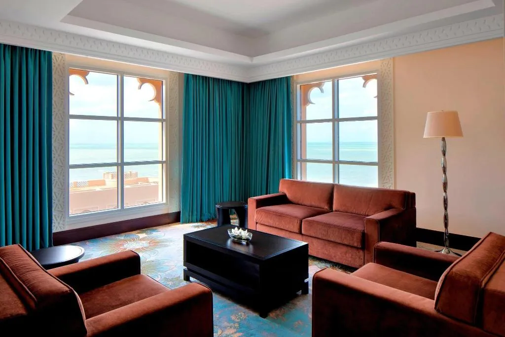 Room, Sheraton Sharjah Beach Resort & Spa, Dubai