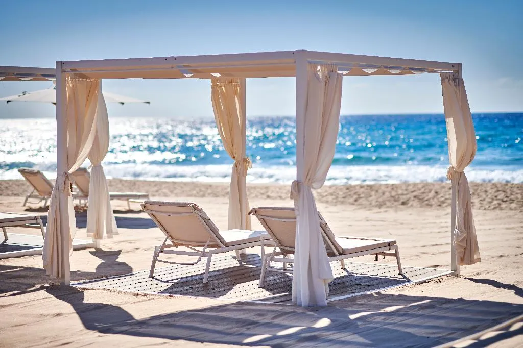 Beach, Baia di Chia Resort Sardinia, Curio Collection, Cagliari