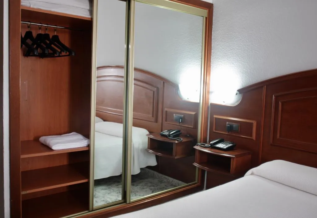 STUDIO CAPACITY 2 Room, Tropical, Tenerife