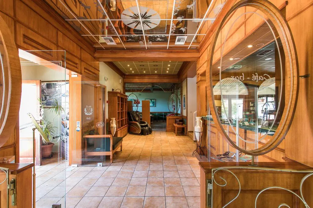 Lobby, Paradise Inn, Corfu