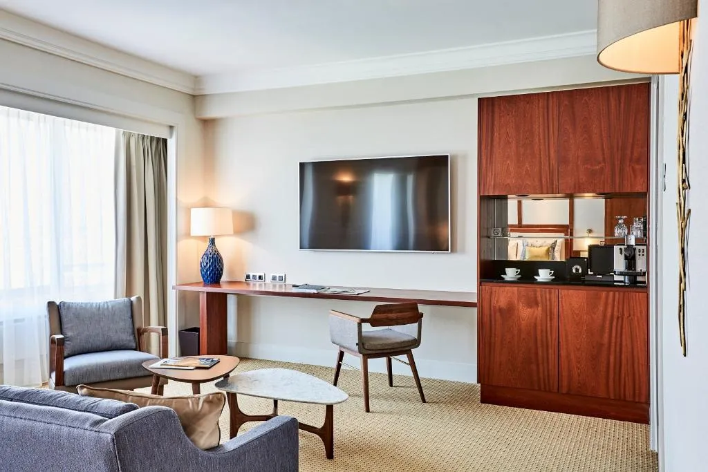 JUNIOR SUITE EXECUTIVE Room, Hotel Okura Amsterdam, Amsterdam