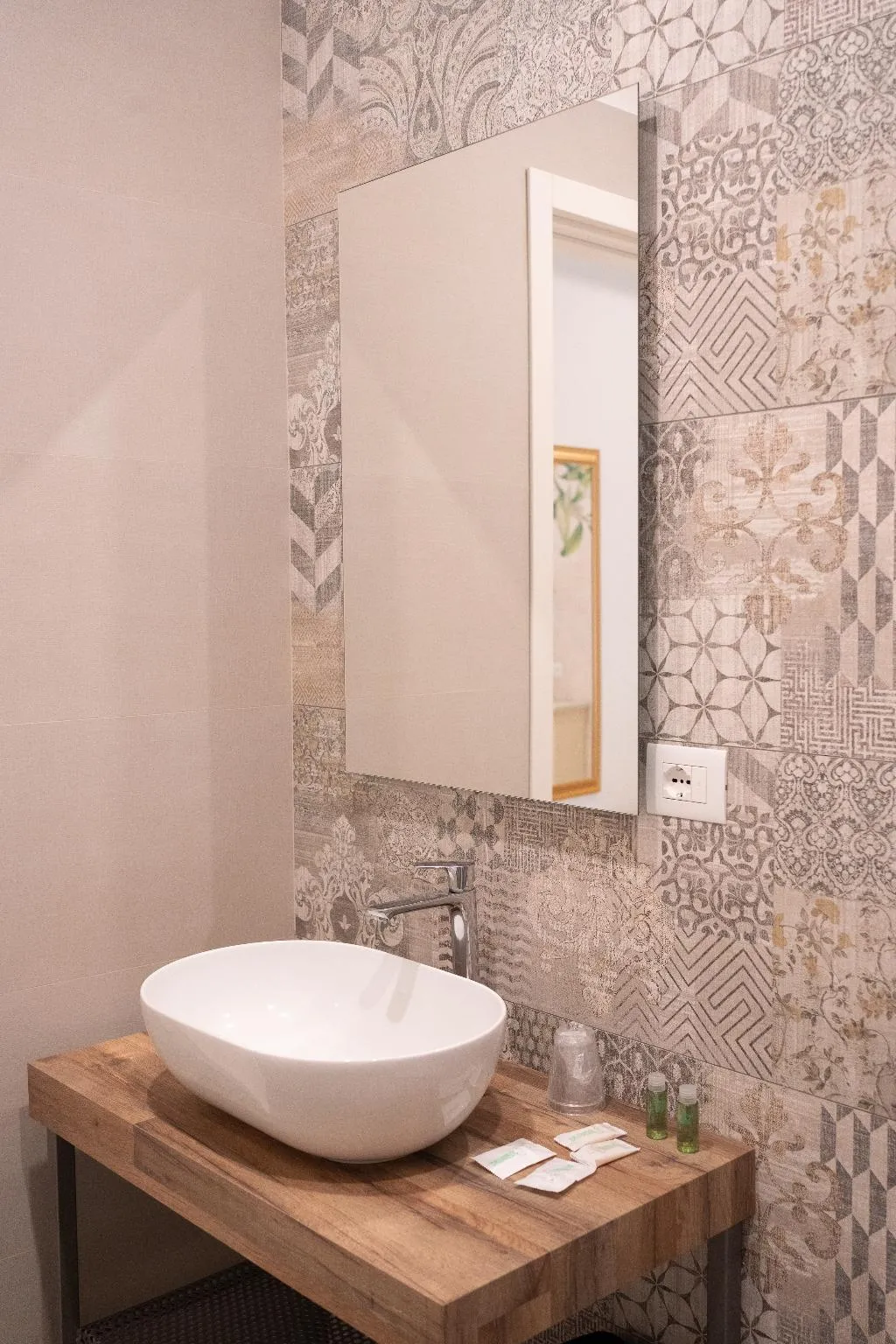 TRIPLE DELUXE Room, Palazzo Adele Rooms & Apartments, Naples