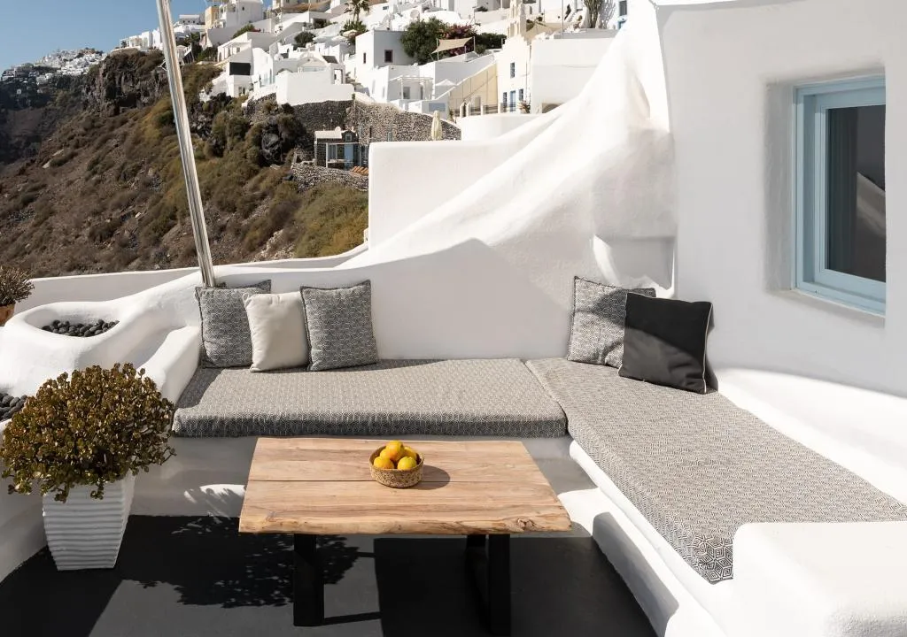 VILLA SUPERIOR Room, Infinity Suites & Dana Villas, Santorini