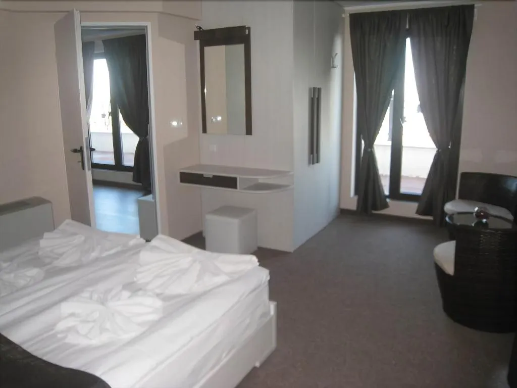 Room, Hotel Milano, Bourgas