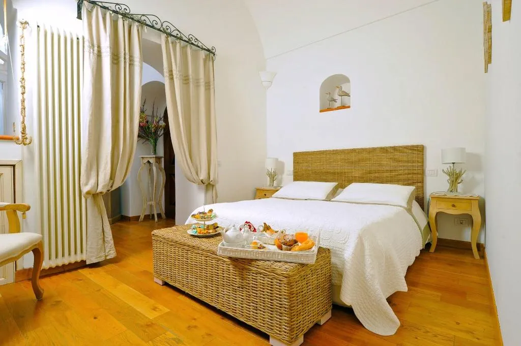 Room, Villa Mary, Naples