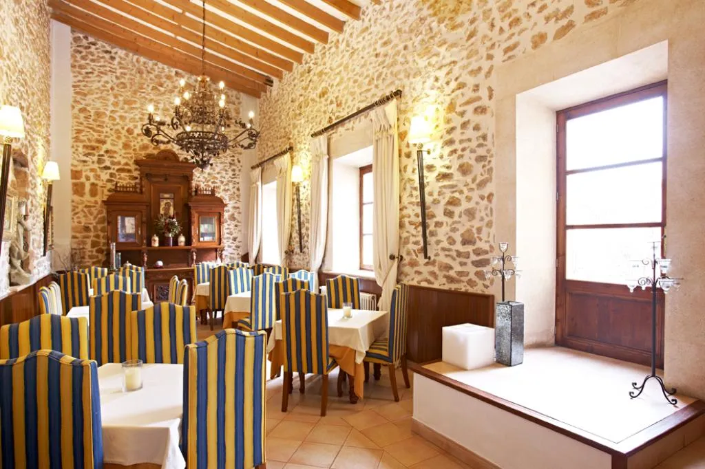 Restaurant, Puig de Ros d Alt, Majorca
