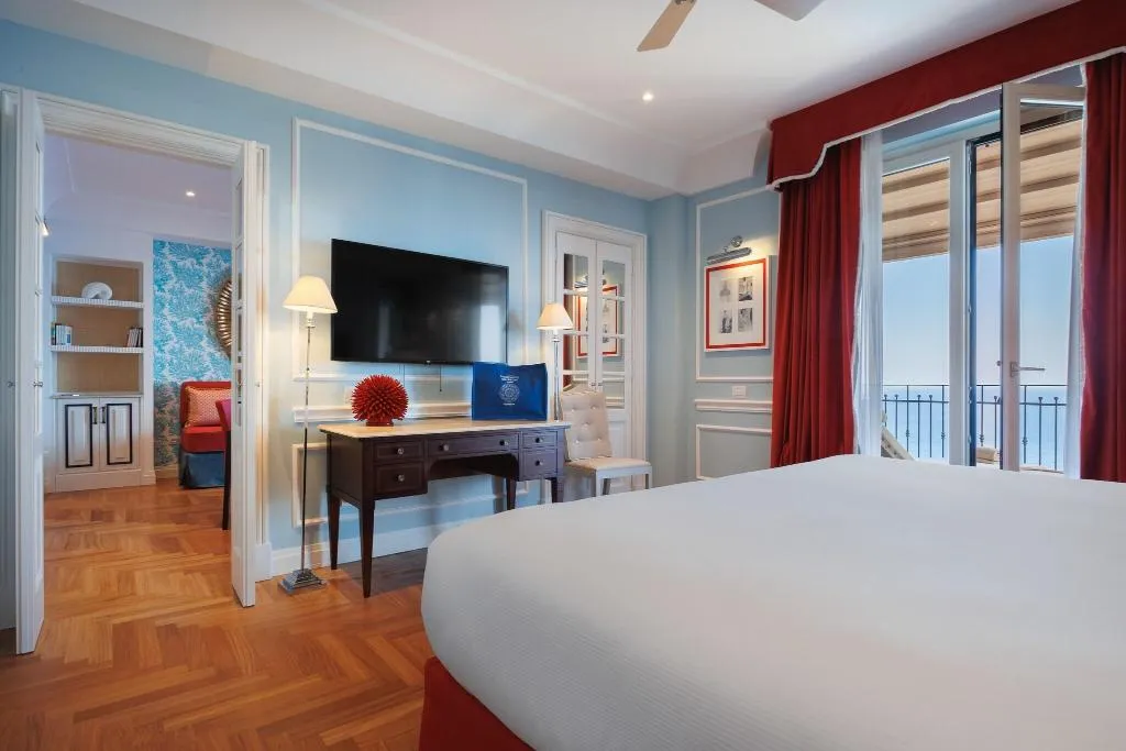 SUITE THREE BEDS Room, Grand Hotel San Pietro, Taormina