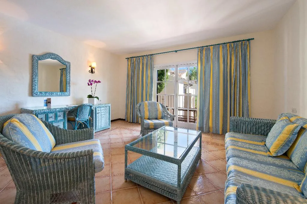 FAMILY ROOM STANDARD Room, Bluebay Banús, Costa Del Sol