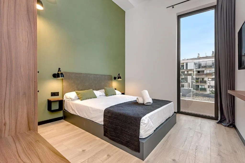 QUADRUPLE STANDARD Room, Hotel Orangine, Barcelona