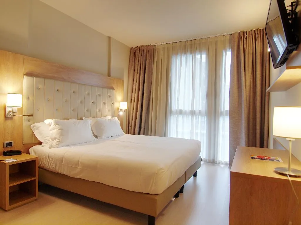 DOUBLE SINGLE USE Accessible Room, Tower Hotel Malpensa, Milan