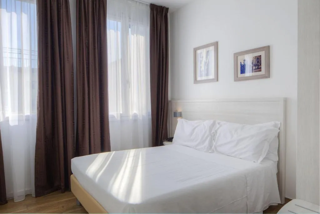 DOUBLE DELUXE QUEEN BED Room, Hotel Cantoria, Florence