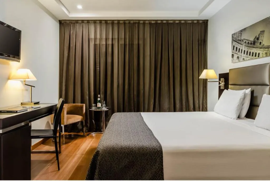 DOUBLE WITH TERRACE Room, Eurostars Roma Aeterna, Naples