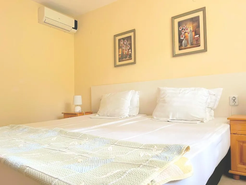Double or Twin ECONOMY Room, Lotus, Bourgas
