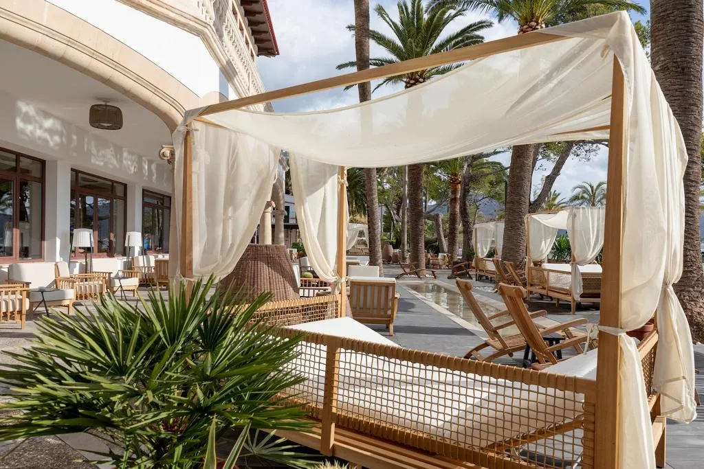 Terrace, Hoposa Uyal, Majorca