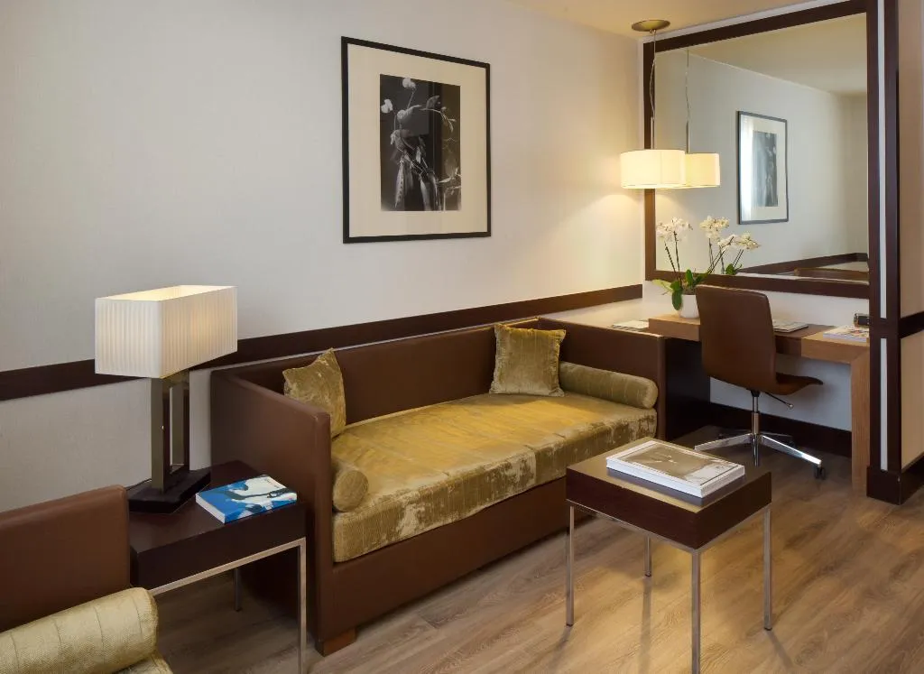 JUNIOR SUITE STANDARD Room, Starhotels Ritz, Milan