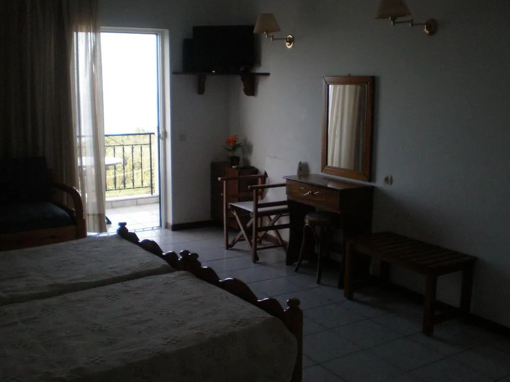 Room, 75 Steps Taverna And Accomodation, Corfu