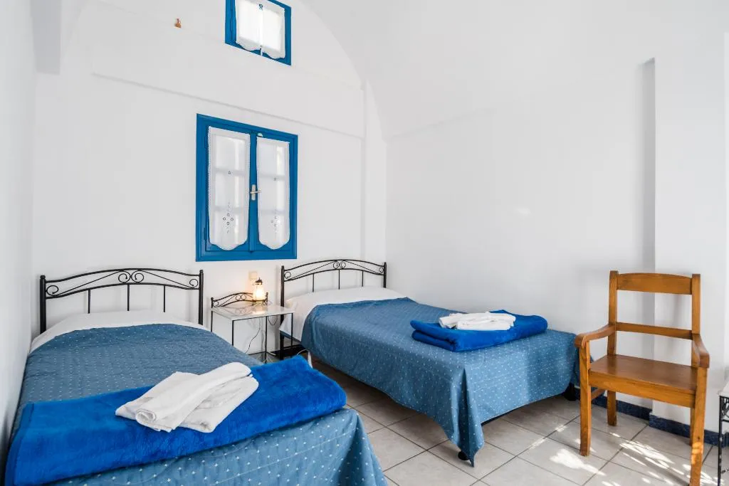 SUITE CAPACITY 2 Room, Irigeneia Hotel, Santorini